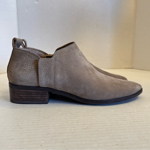 Lucky Brand Booties Size 9.5 Brown Taupe Suede Elastic Ankle Boot - Picture 11 of 15